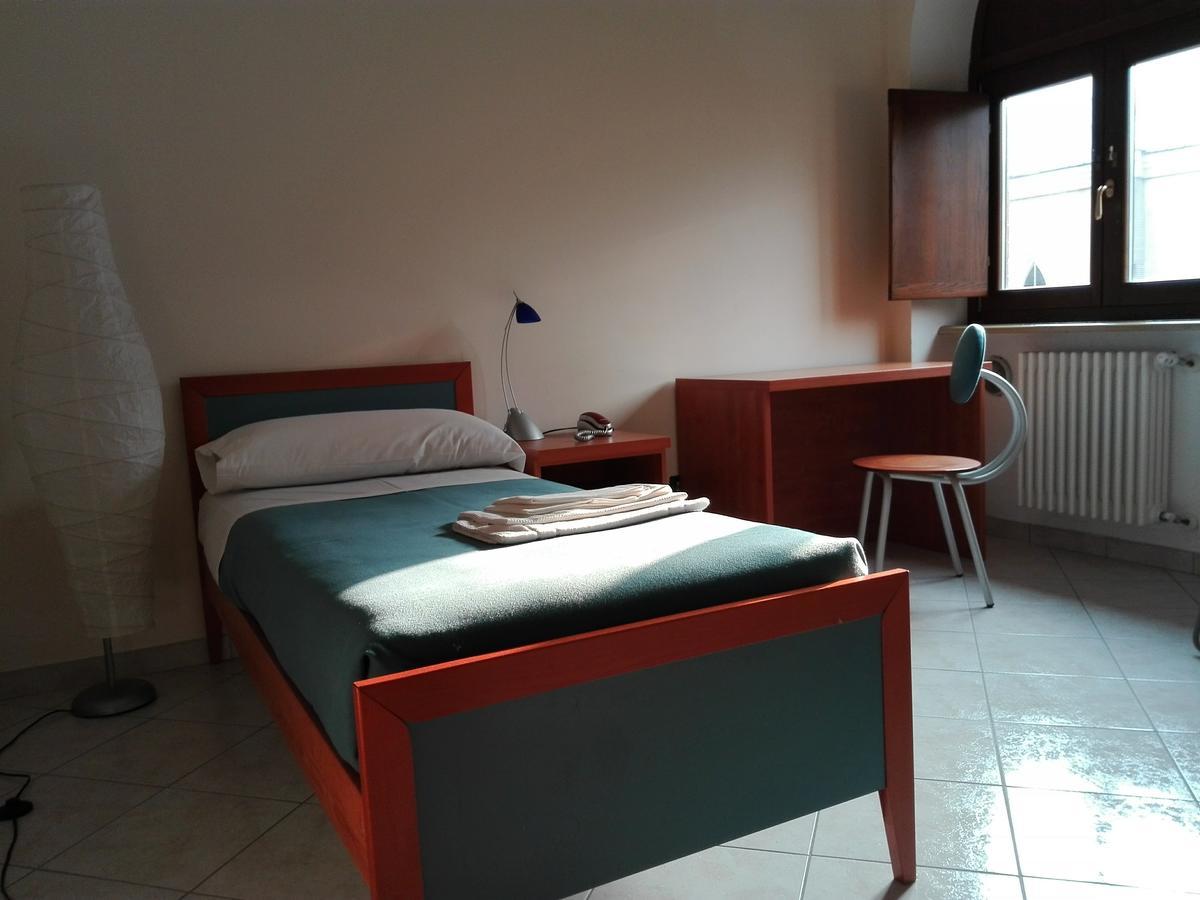 Casa Per Ferie San Francesco Hotell Susa Exteriör bild